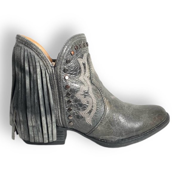 Sterling River,  Distressed Leather, Black & Gray with Fringe Booties,  SR6000 - Picture 1 of 14